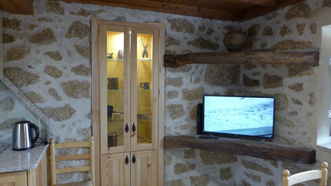 Casas Da Villa - Monsanto - Oliveira E Videira Relva  外观 照片